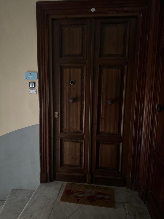B&B Corso Garibaldi 165 Νάπολη Εξωτερικό φωτογραφία